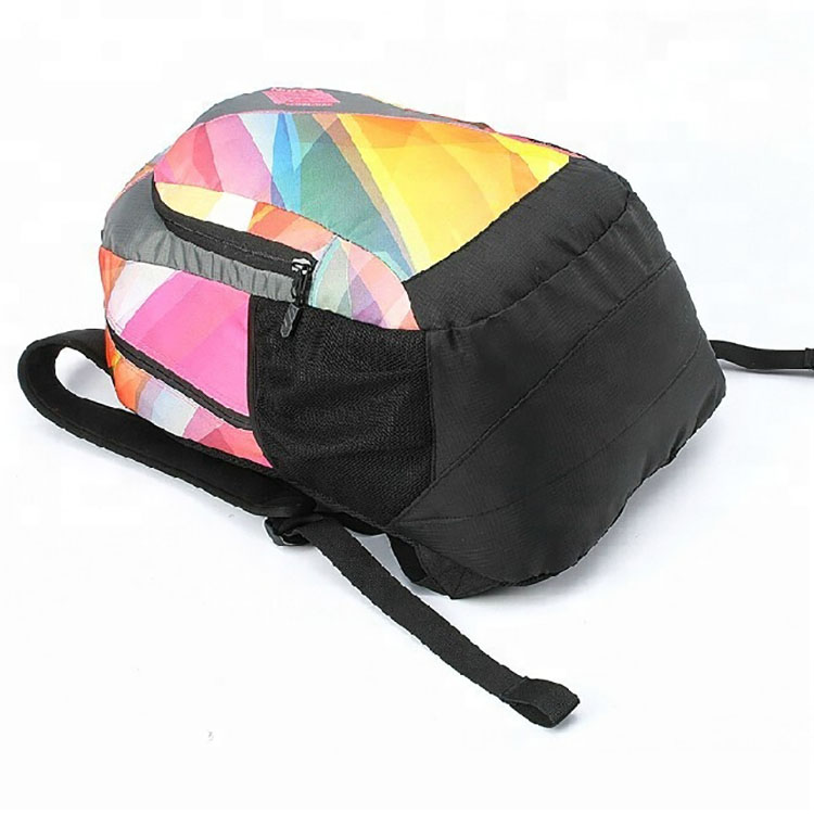   Mochila para adolescentes con estampado multicolor 